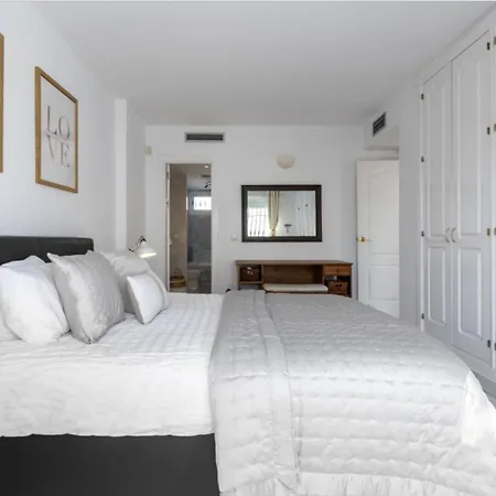 Luxury 3 Bed Townhouse In Puerto Banus * Marbella