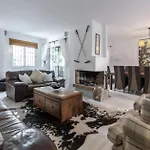 Сasa de vacaciones Luxury 3 Bed Townhouse In Puerto Banus