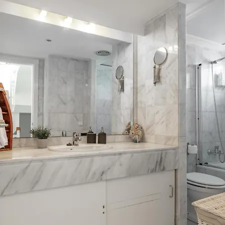 Luxury 3 Bed Townhouse In Puerto Banus Holiday home