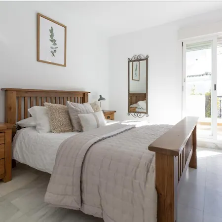 Luxury 3 Bed Townhouse In Puerto Banus * Марбелья
