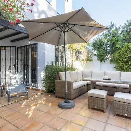 Luxury 3 Bed Townhouse In Puerto Banus Марбелья