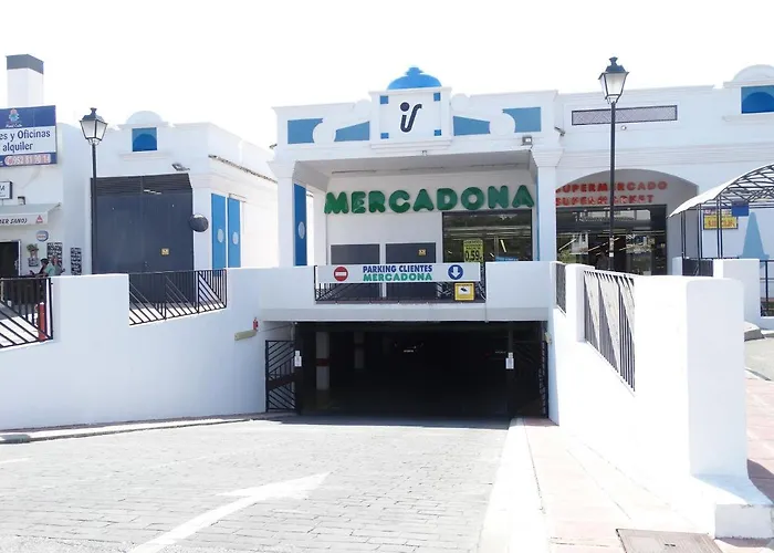 Luxury 3 Bed Townhouse In Puerto Banus Hébergement de vacances