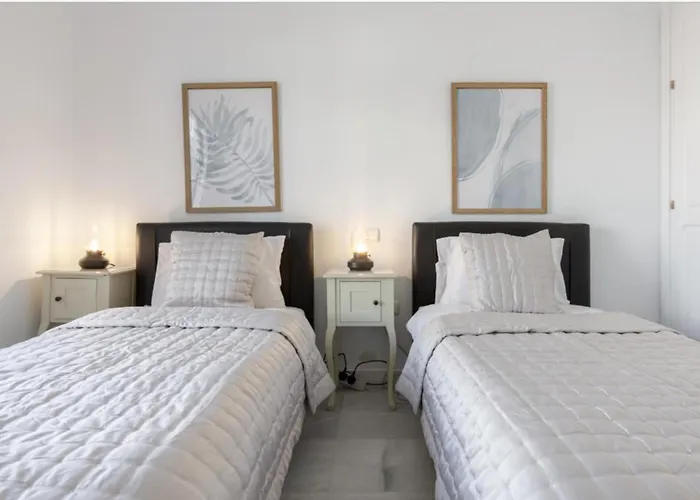 Сasa de vacaciones Luxury 3 Bed Townhouse In Puerto Banus *