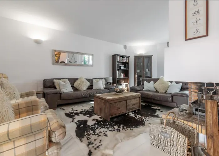 Hébergement de vacances Luxury 3 Bed Townhouse In Puerto Banus Marbellac