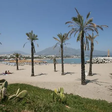 Luxury 3 Bed Townhouse In Puerto Banus 펜션 *