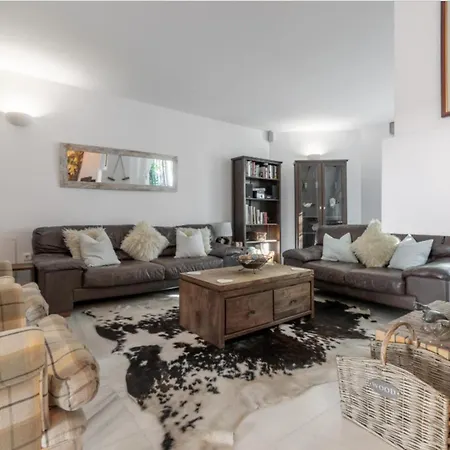 펜션 Luxury 3 Bed Townhouse In Puerto Banus 마르베야