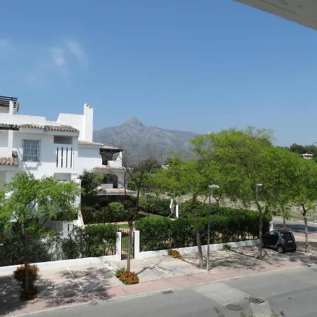 Luxury 3 Bed Townhouse In Puerto Banus 別荘