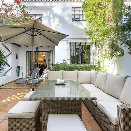 Luxury 3 Bed Townhouse In Puerto Banus *